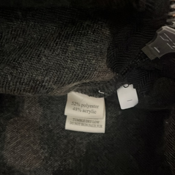 Evereve Dylan Camo faux Sherpa Camo side zip hoodie - Picture 7 of 7